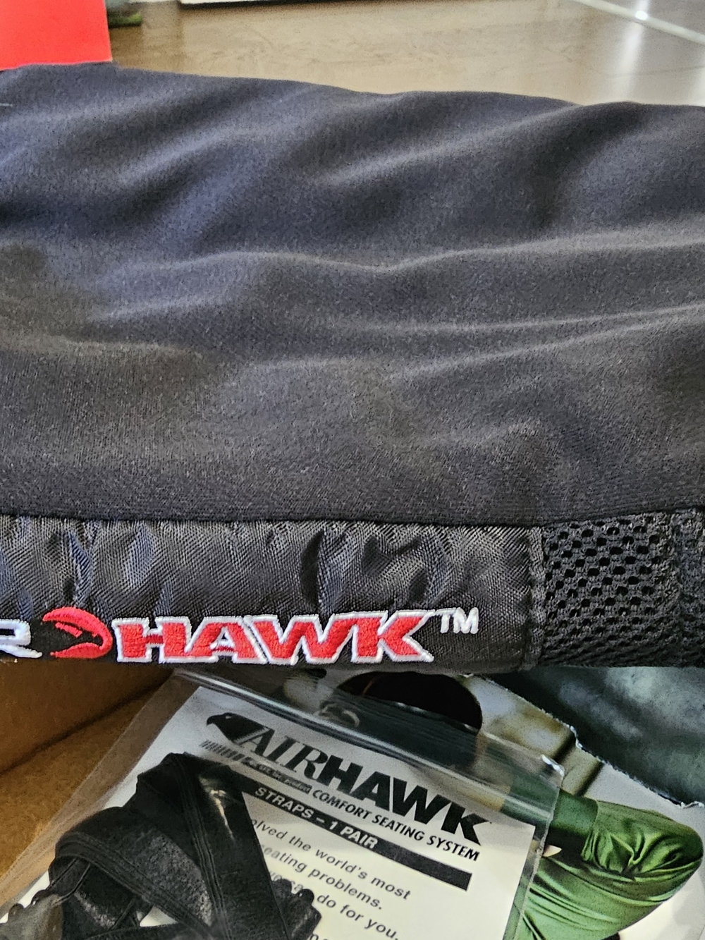 AirHawk Black and Red Comfort Seat With Box